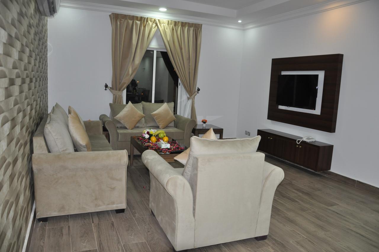 Reality Suites ดัมมัม ภายนอก รูปภาพ