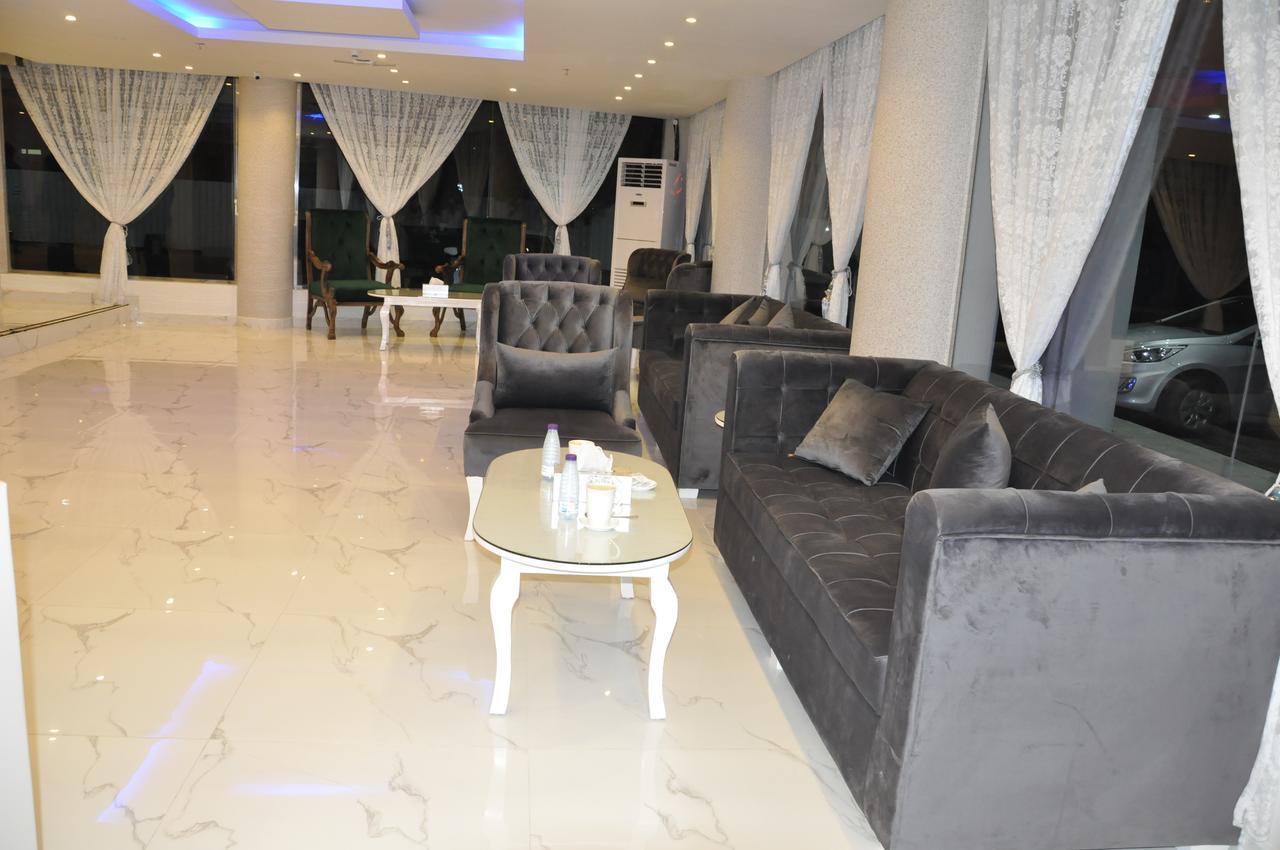 Reality Suites ดัมมัม ภายนอก รูปภาพ